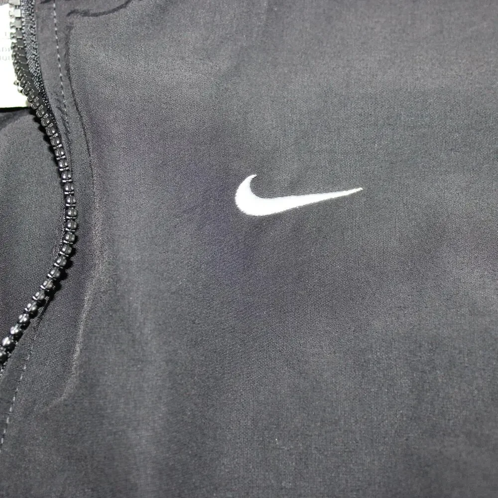 Nike Jacket Women XS Black Hooded Full Zip Cropped Windbreaker Run Athletic
